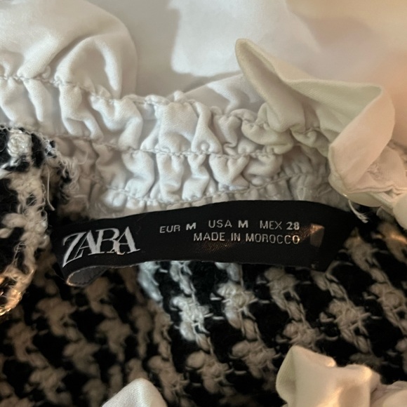 ZARA Houndstooth Fringe Detail Black & White Top Sz M - Picture 3 of 5